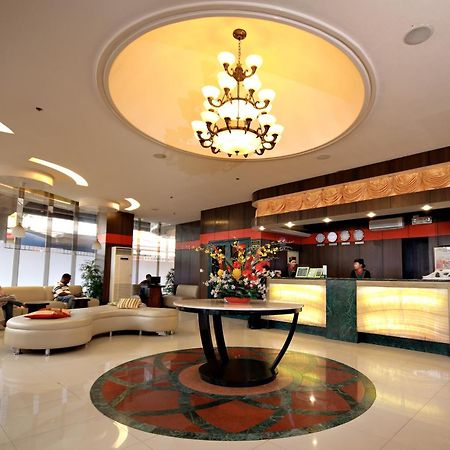 Eurotel Makati San Pedro Makati Exterior foto