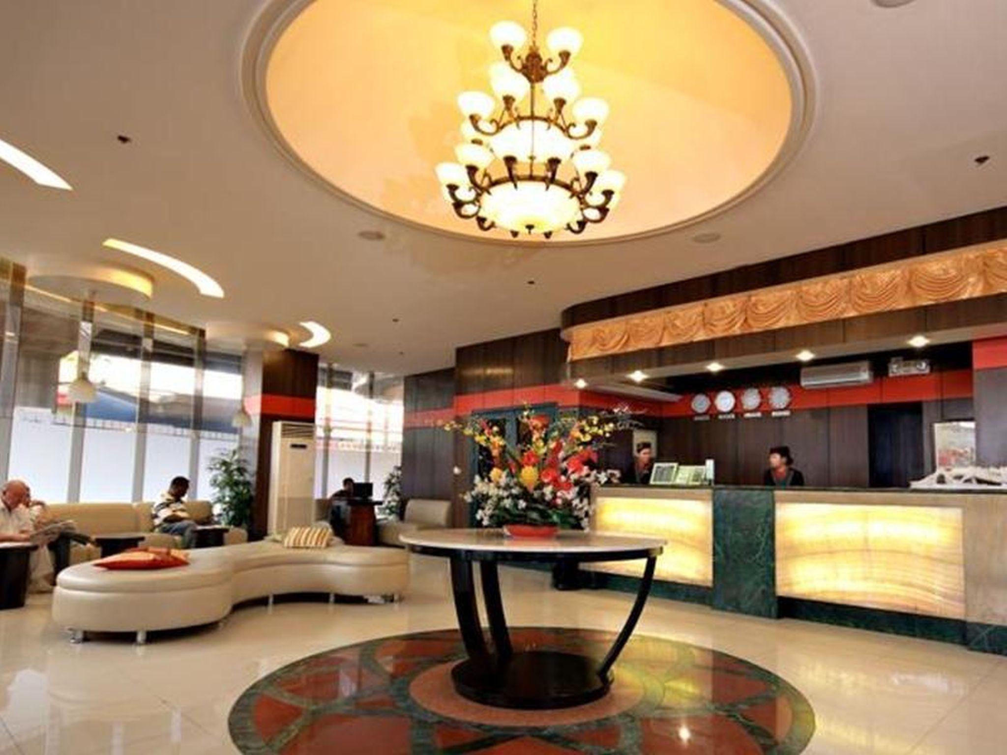 Eurotel Makati San Pedro Makati Exterior foto