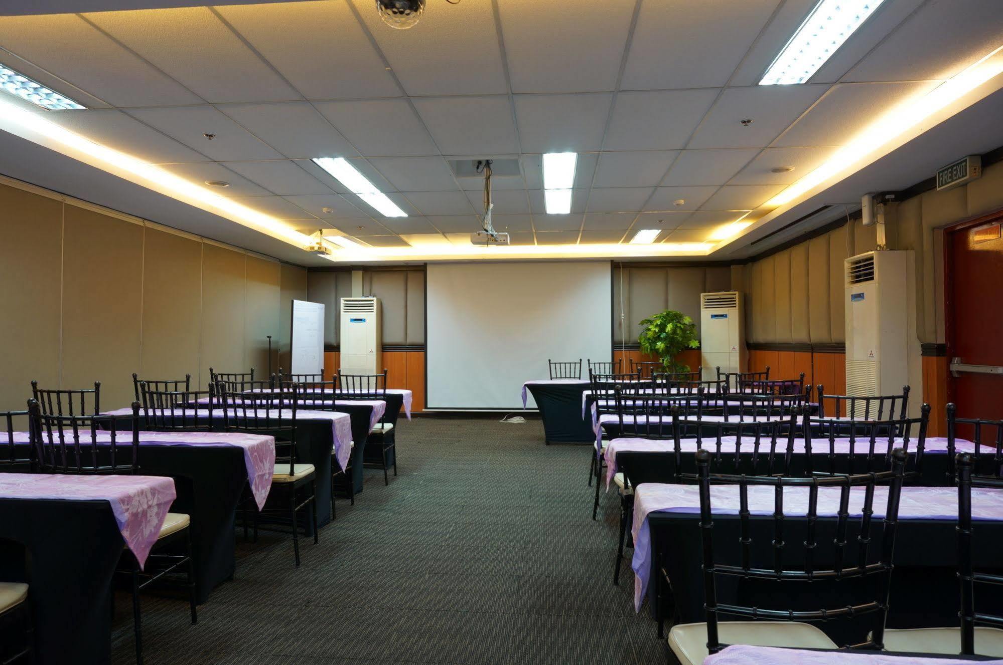 Eurotel Makati San Pedro Makati Exterior foto